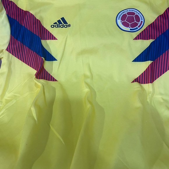 Adidas Yellow and Black Men's Jersey - Picture 1 of 5